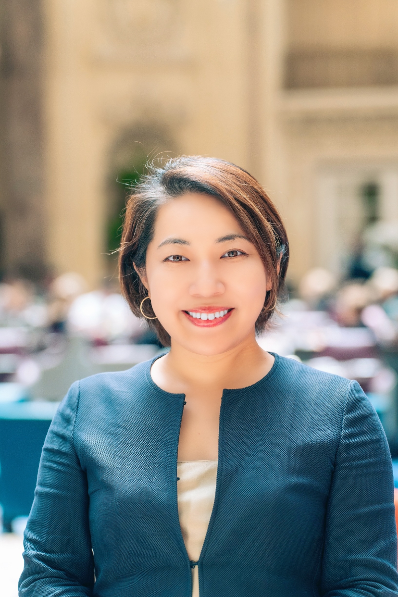 Headshot of Emi Yoshikawa.